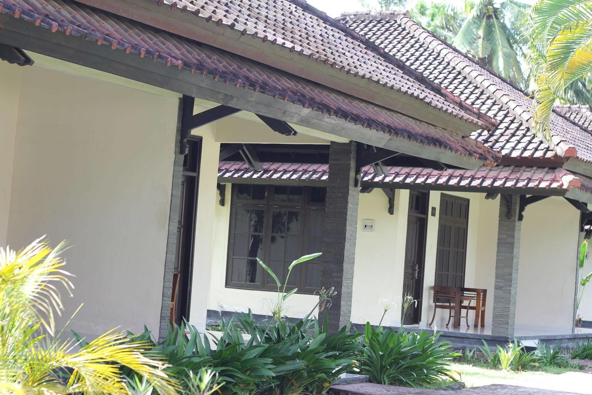 Kuta Indah Hotel Eksteriør billede